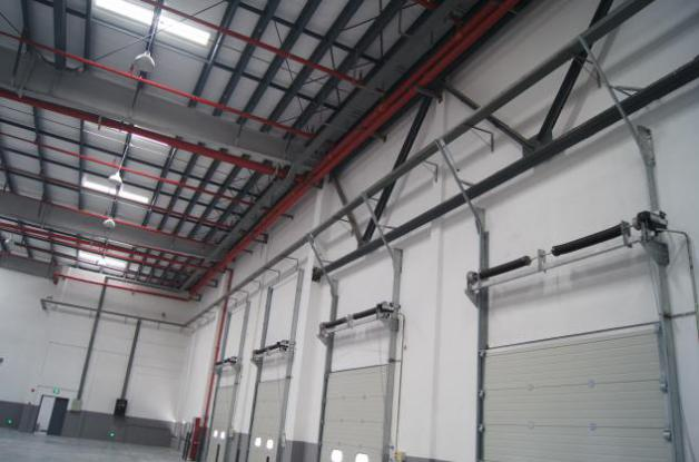 industrial overhead doors with inclined lift